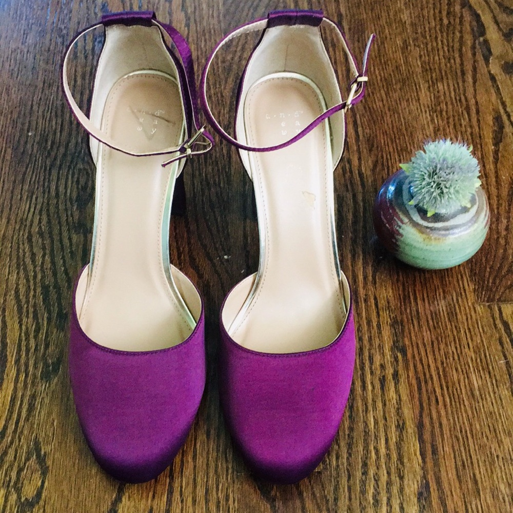 A New Day Purple chunky heels Sz: 11